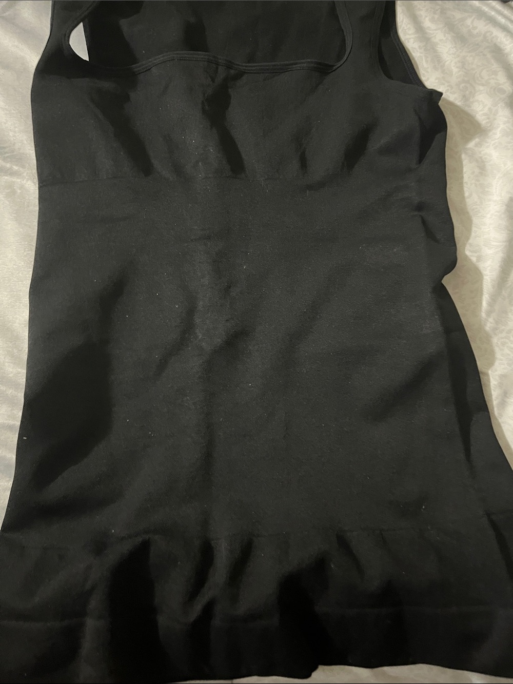 DKNY Black Square-Neck Ribbed Shape wear Tank Top - Picture 4 of 6